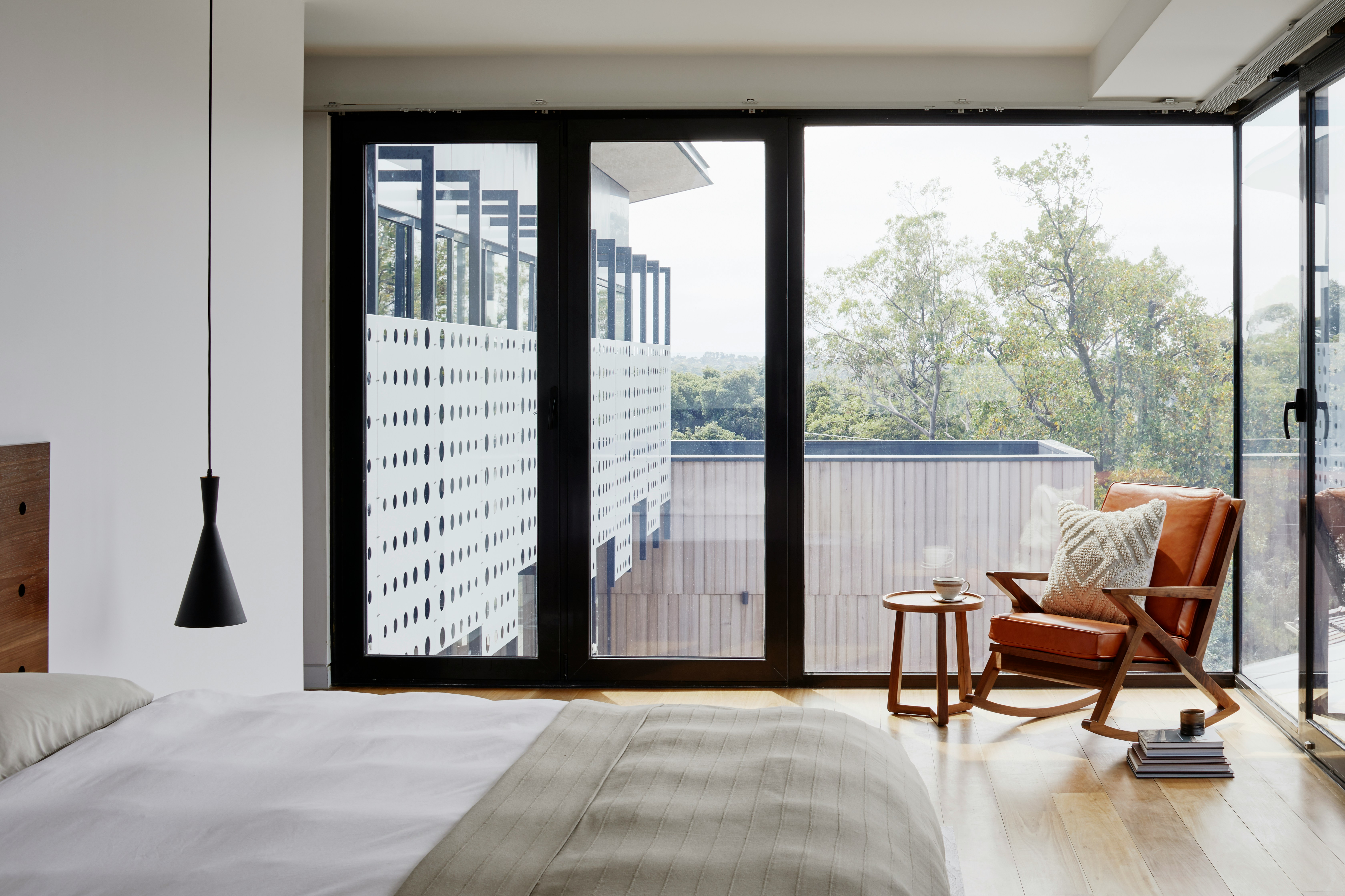 Large Opening Door with Halton Retractable Screens Door