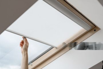 retractable screen uage in home